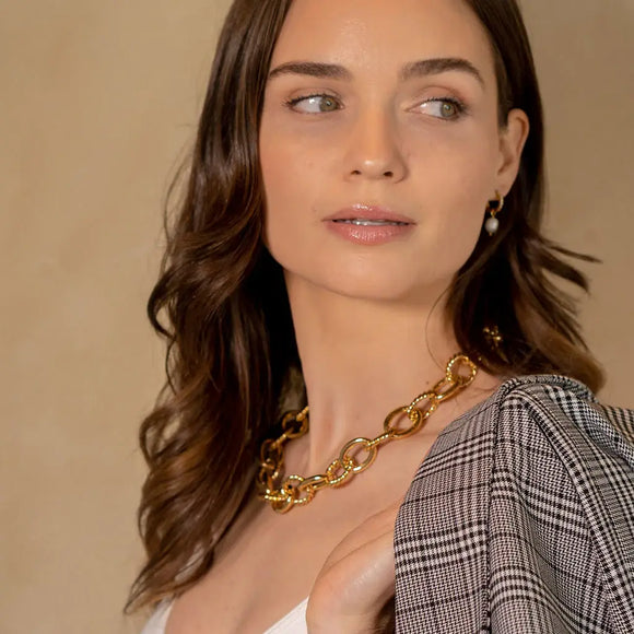 Gold Twisted Chain Necklace